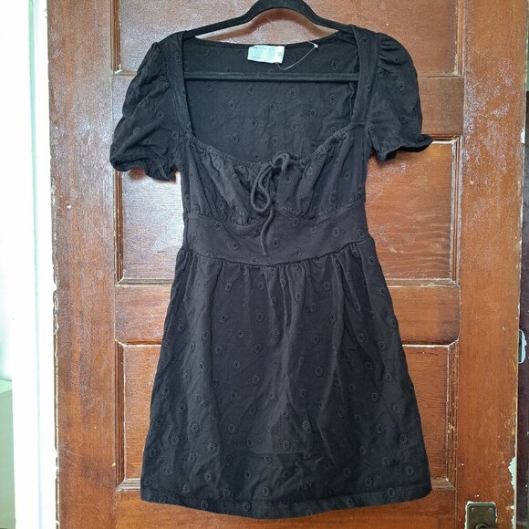 ASOS DESIGN Black Eyelet Short Sleeve Mini Tea Dress – Size UK 10 / EU 38 / US 6 - Picture 8 of 8